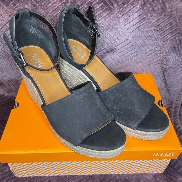 A.N.A espadrille Sandals size 8 - Picture 2 of 6